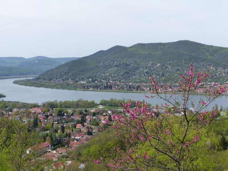 Visegrád - Letekintés a Dunakanyarra a Panoráma útról