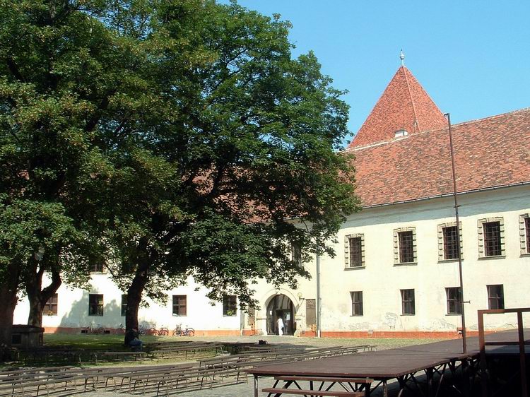 The yard of Castle of Sárvár