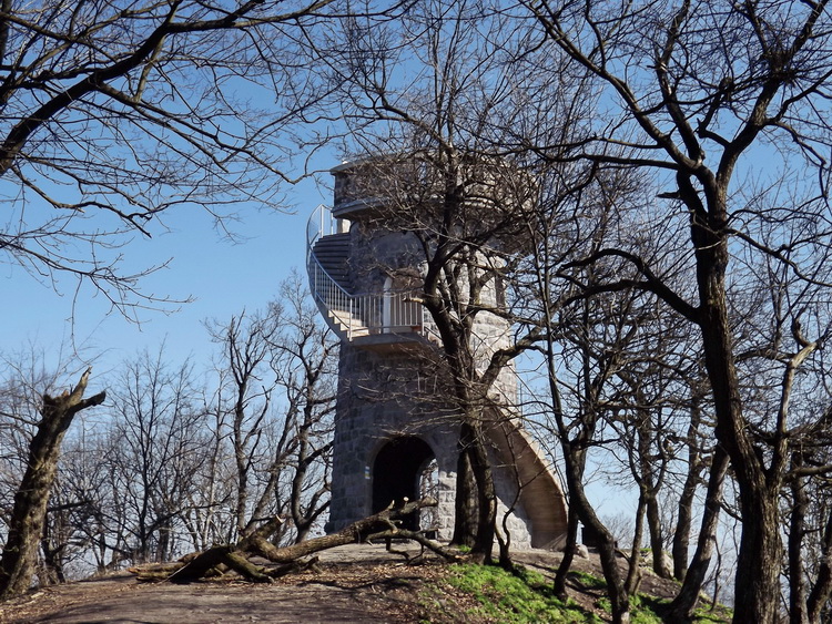 Lookout tower on the top of Hegyes-tető