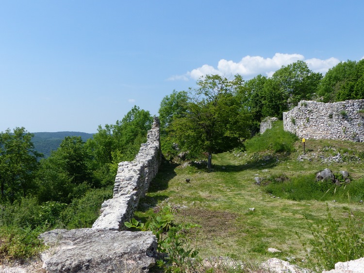 The ruins of Szádvár Castle