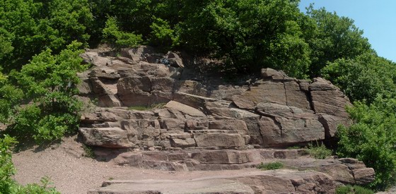 Panorámakép a Zsongor-kő sziklateraszáról