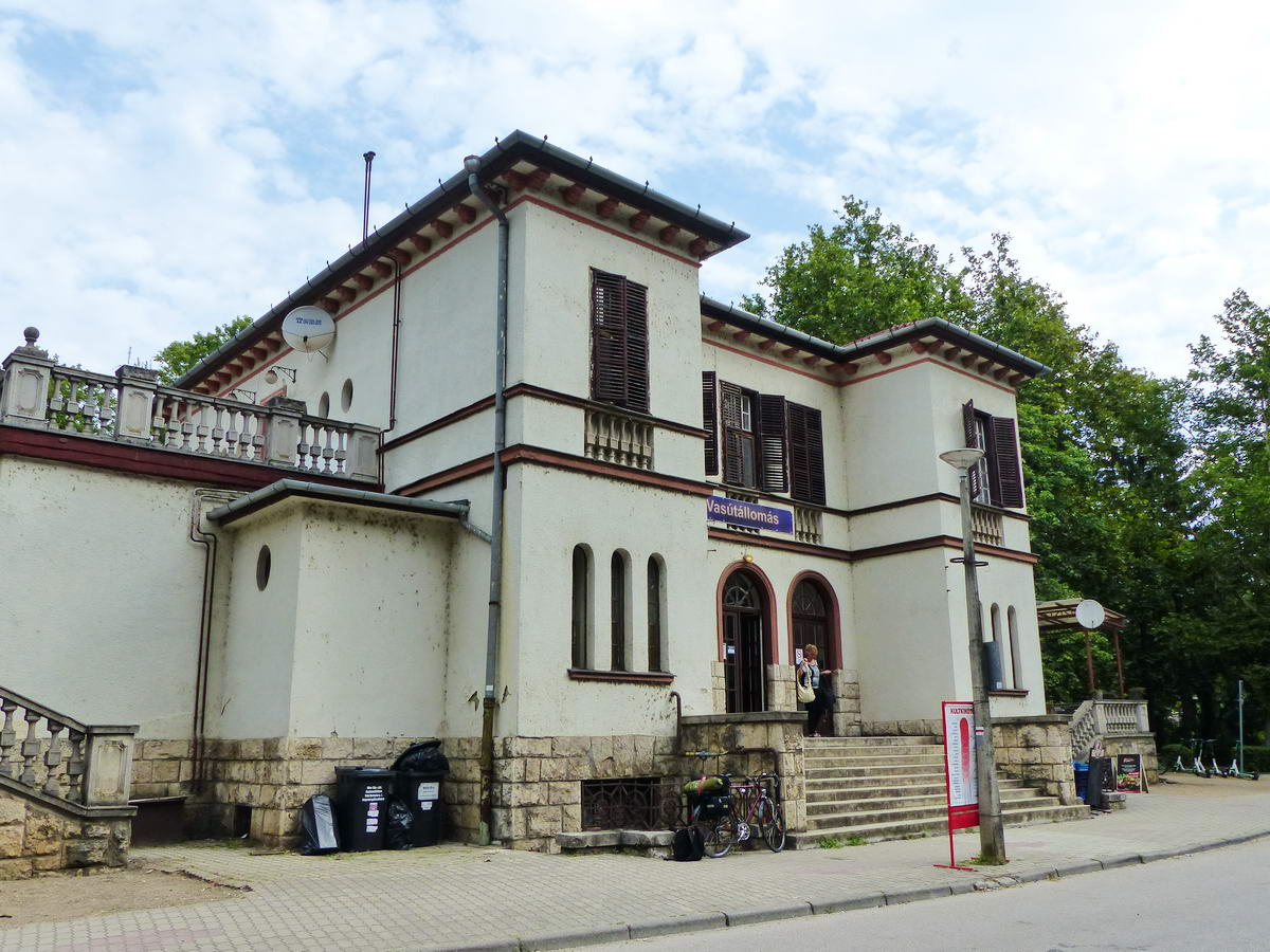 Balatonföldvár, vasútállomás. Itt pecsételtettem az igazolófüzetembe.